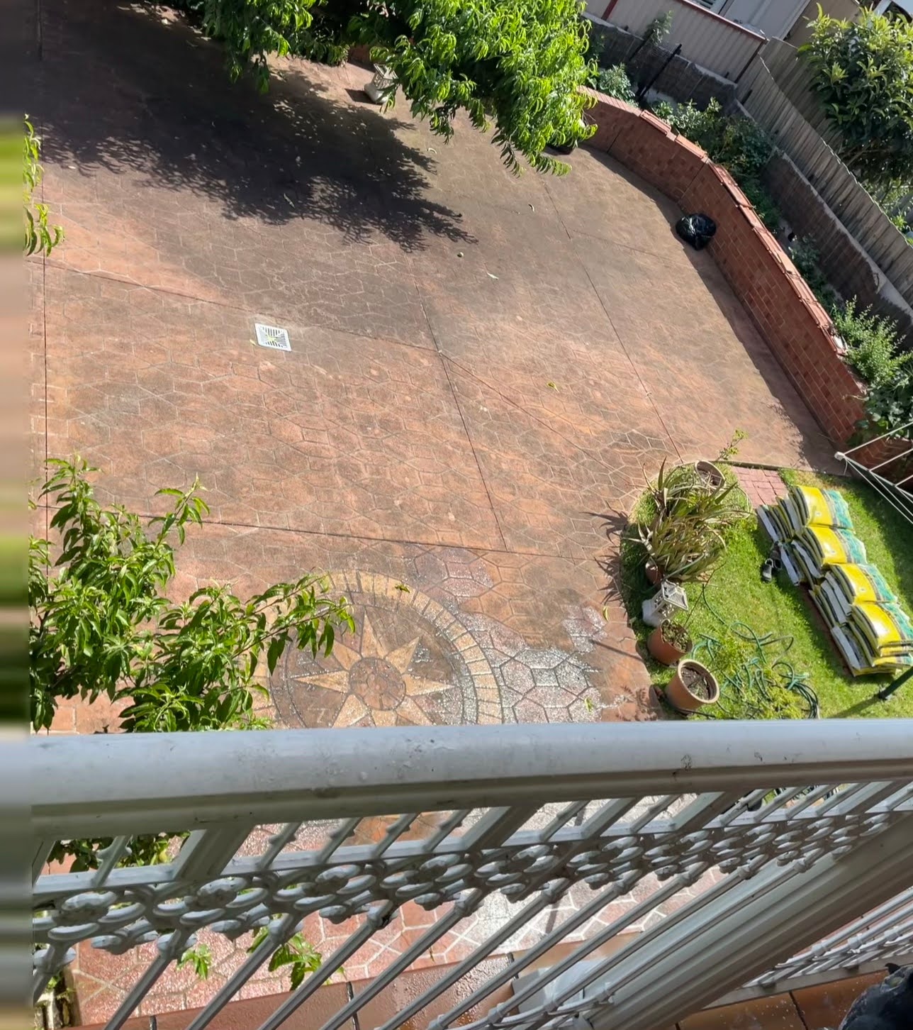 https://auchencleaningservices.com/wp-content/uploads/2024/12/braybrook-cold-water-high-pressure-cleaning.jpg